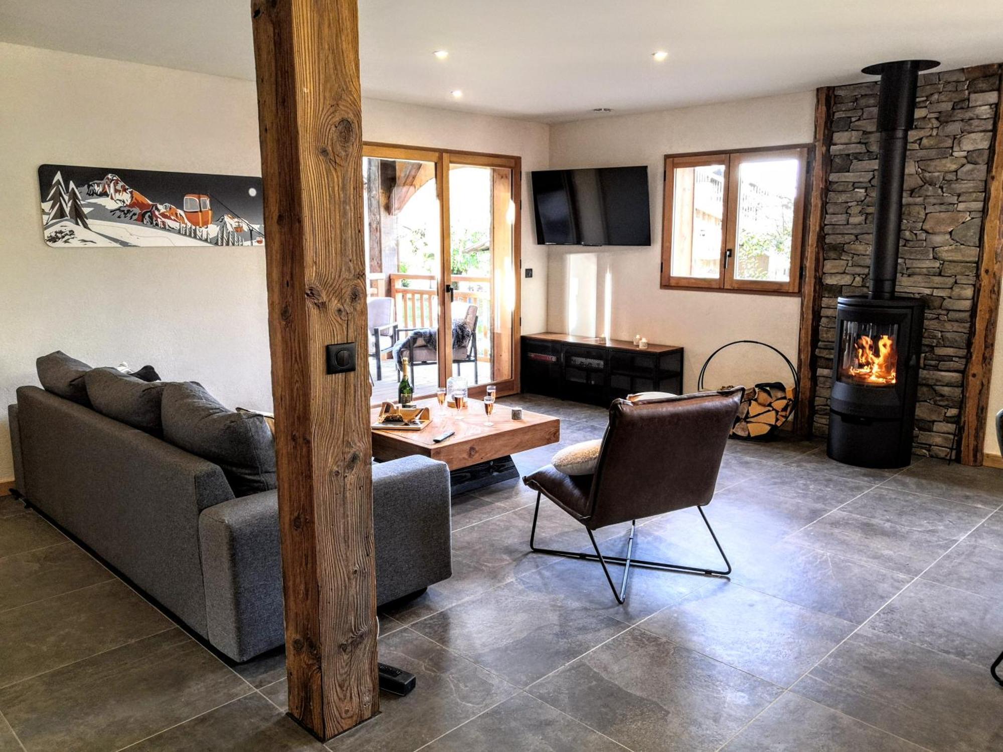 Chez Lucienne, Jacuzzi Et Sauna 萨莫安斯 外观 照片