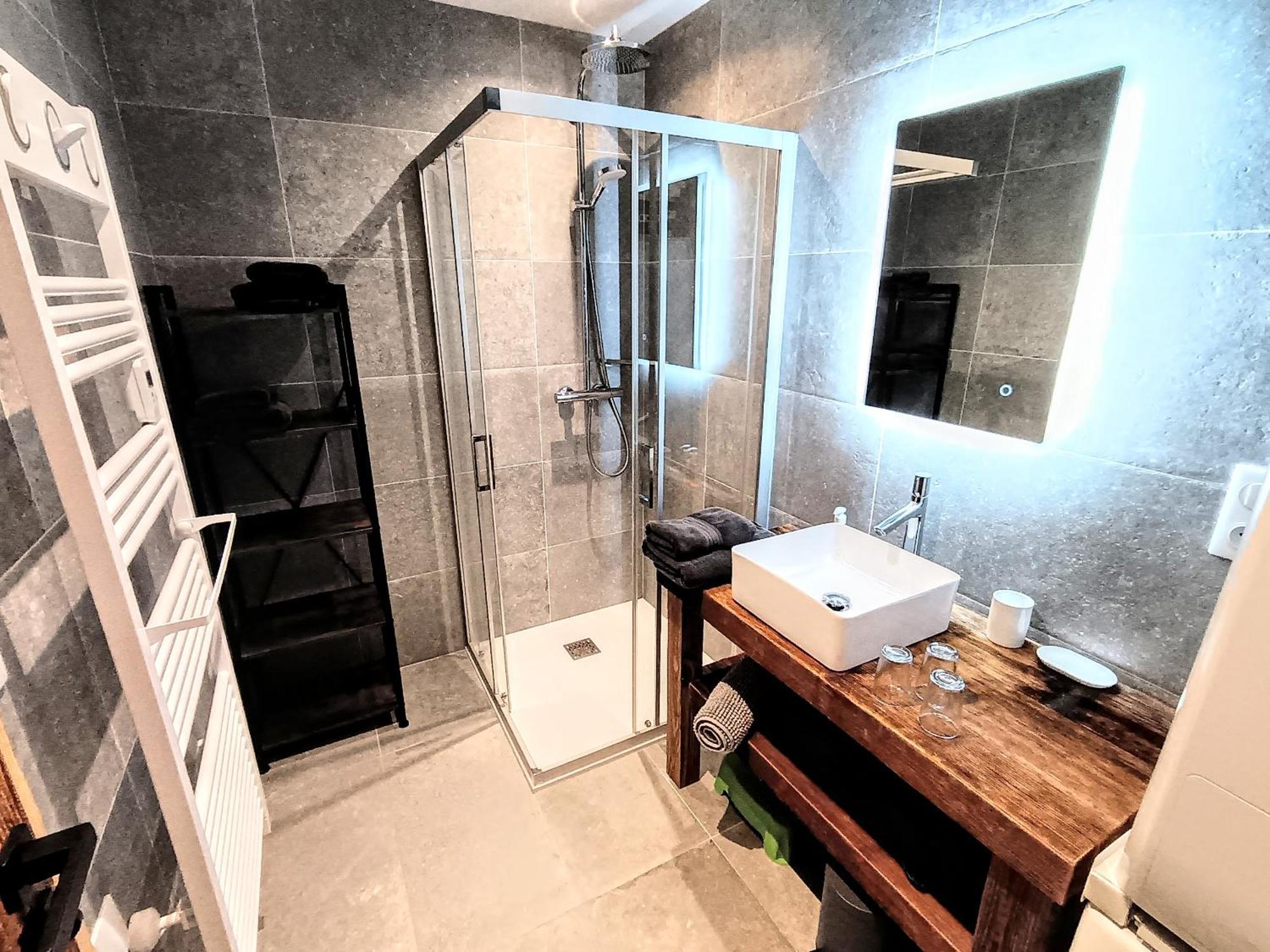 Chez Lucienne, Jacuzzi Et Sauna 萨莫安斯 外观 照片