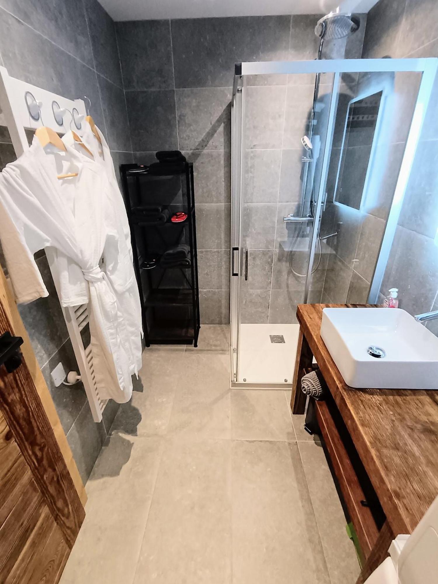 Chez Lucienne, Jacuzzi Et Sauna 萨莫安斯 外观 照片
