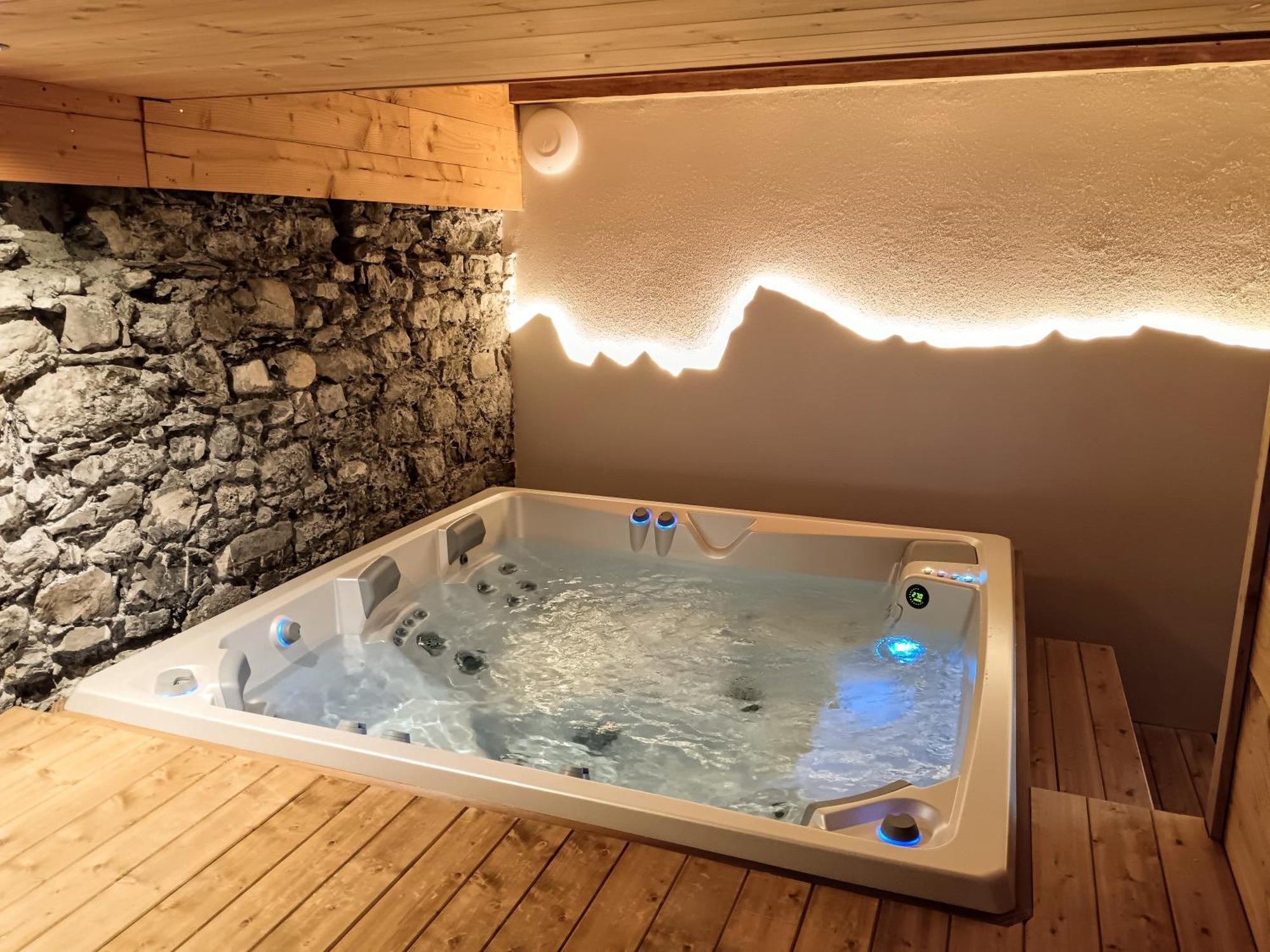 Chez Lucienne, Jacuzzi Et Sauna 萨莫安斯 外观 照片
